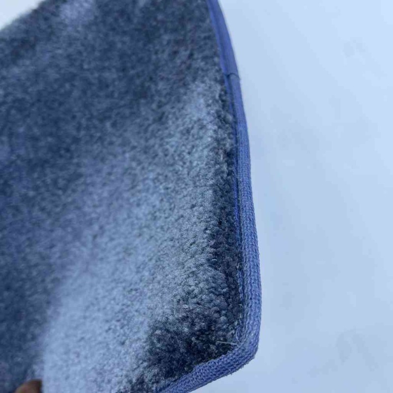 Plain thick diamond carpeting of excellent quality suitable for all rooms blue color N505