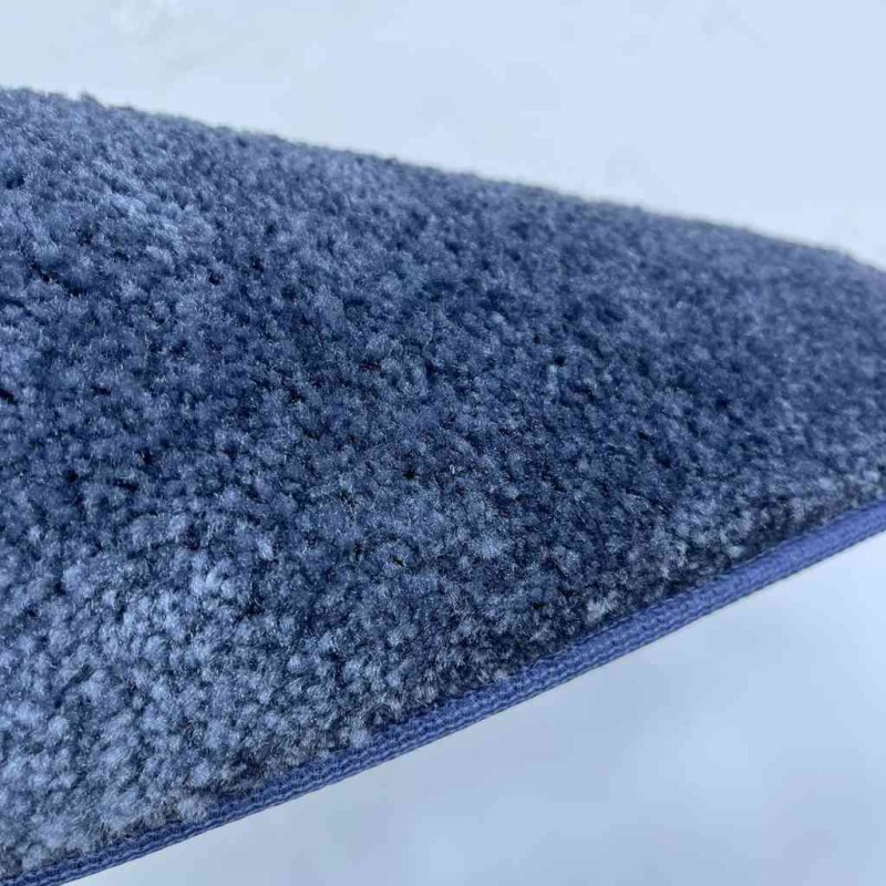 Plain thick diamond carpeting of excellent quality suitable for all rooms blue color N505
