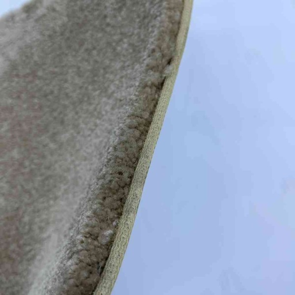 Diamond carpeting thick excellent quality suitable for all rooms beige color N501