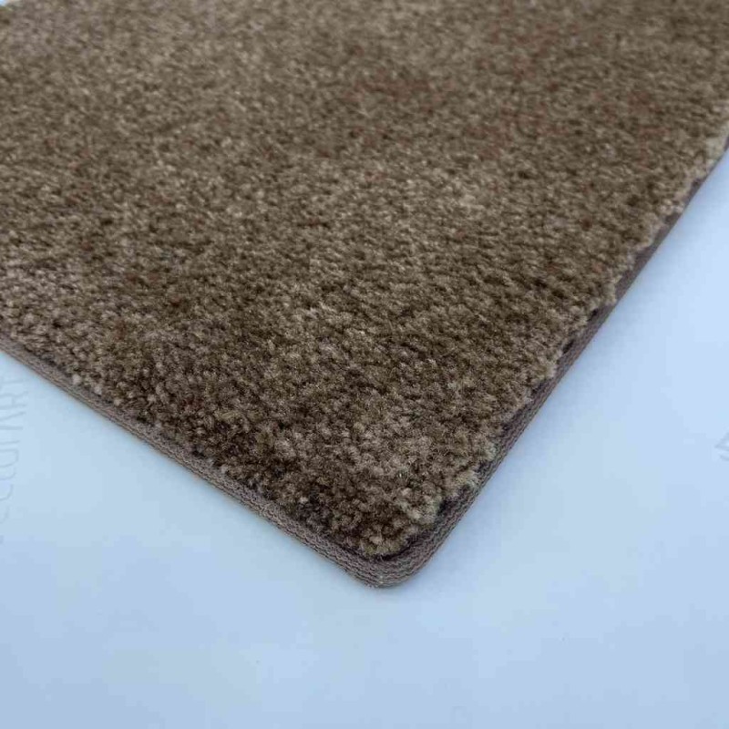 Plain thick diamond carpeting excellent quality suitable for all rooms brown color N532