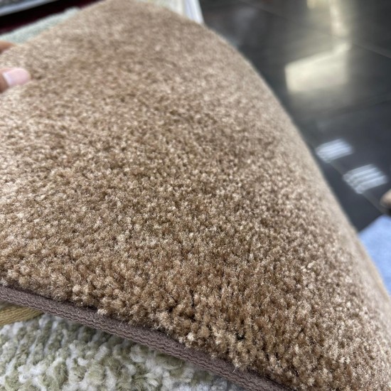 Plain thick diamond carpeting excellent quality suitable for all rooms brown color N532