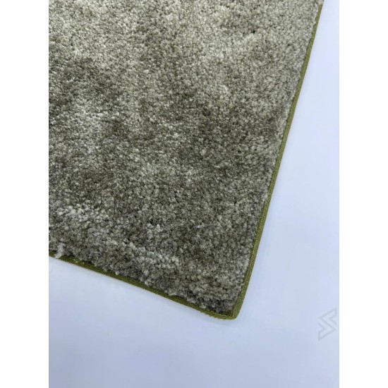 Plain thick diamond carpeting excellent quality suitable for all rooms light green color N537