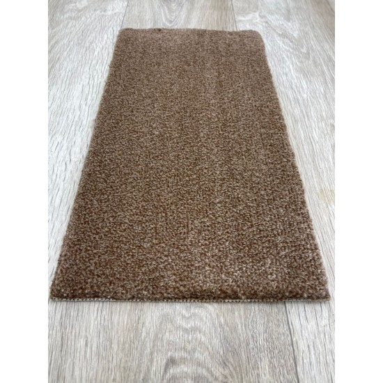 Sarah carpet plain 5 brown, measured in square meters, 100*100