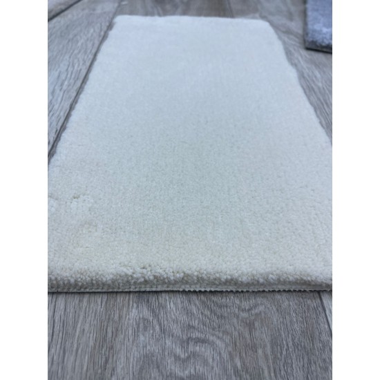 Sarah's carpet, plain, 10 cream, 100*100 square meters