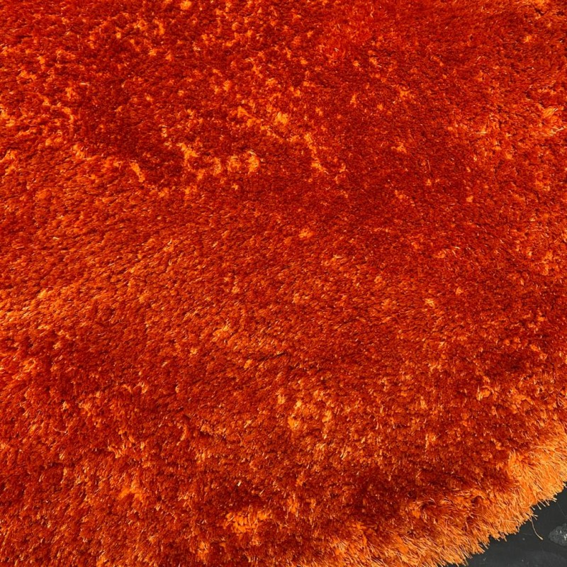 Smooth Shaggy silk, circular red
