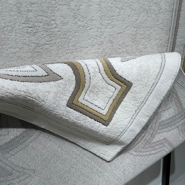 سجاد الهبه تركي ليديا G0757A ابيض مقاس 300*400