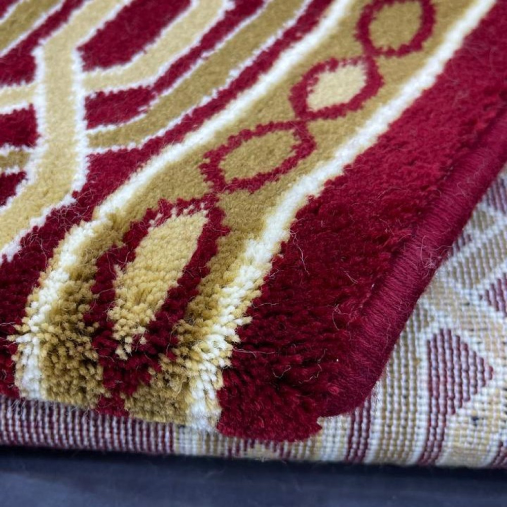 ممر ملكي رسمي اكريليك خيط مبروم فرش درج برواز لون احمر عرض 125 سم