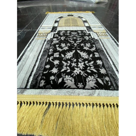 Prayer rug inspired by carpet design in Al Rawda Al Sharifa