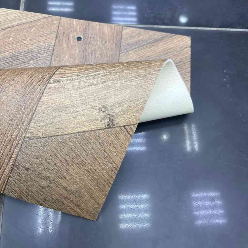 فينيل بلجيكي باركية بلاستيك بديل الباركية كويرسيا 442L فينيل بلجيكي باركية بلاستيك بديل الباركية كويرسيا 442L