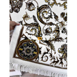 سجاد تركي طوكيو نقش ايراني B061B لون ابيض مقاس 300*500