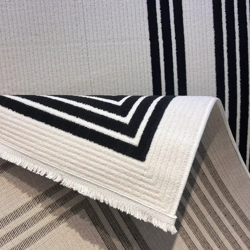 سجاد تركي اطار برواز فريم F498A كريم اسود مقاس 100*300