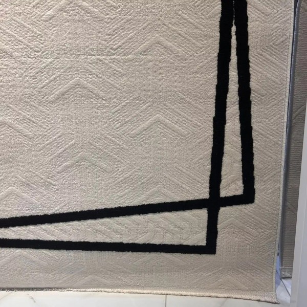 سجاد تركي اطار برواز فريم F602A كريم اسود مقاس 250*350