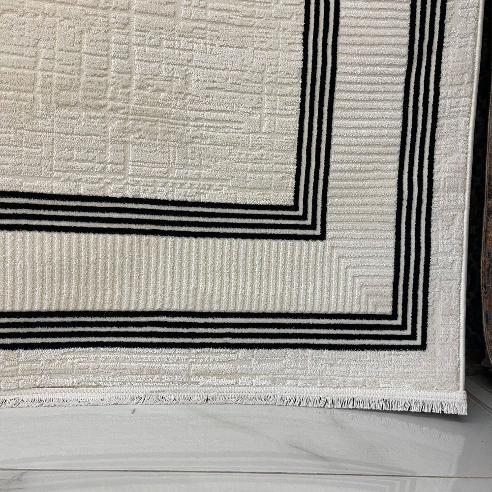 سجاد تركي اطار برواز فيكتوريا 41603A كريم اسود مقاس 100*300