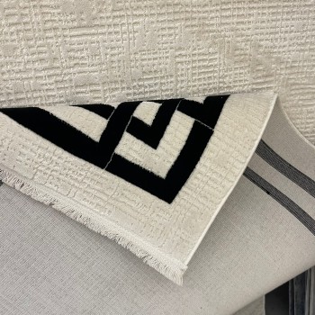 سجاد تركي اطار برواز فيكتوريا 41307A كريم اسود مقاس 200*300