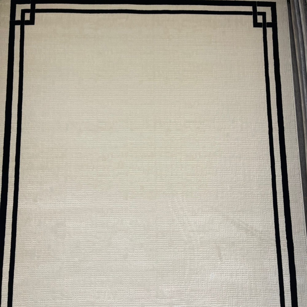 سجاد تركي اطار برواز فيكتوريا 41307A كريم اسود مقاس 150*220