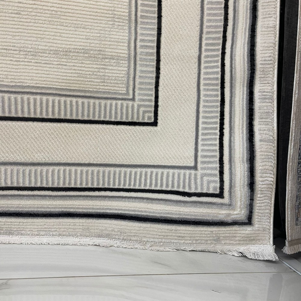 سجاد تركي اطار برواز فيكتوريا 41604A كريم اسود مقاس 200*300