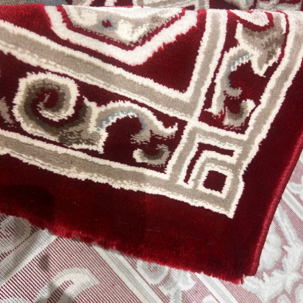 Turkish carpet yasmin 9073A red size 80*150