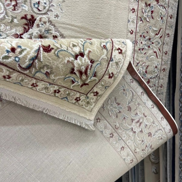 سجاد اصفهان تركي كلاسيك E506B كريم مقاس 300*400