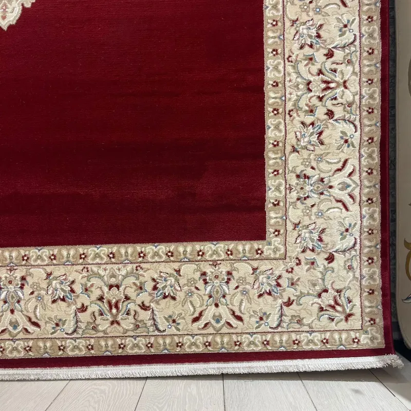 سجاد اصفهان تركي كلاسيك E506B احمر مقاس 200*400
