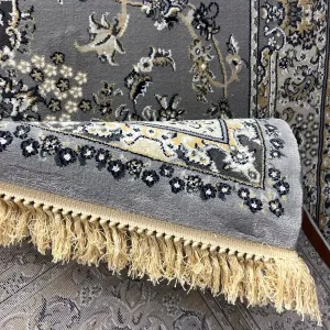 سجاد تركي مرسيليا 2799A كلاسيك مظغوط فاخر رصاصي فاتح مقاس 200*300